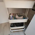 Dachzimmer Mit Kochecke Und Duschbad, Nahe Messe *