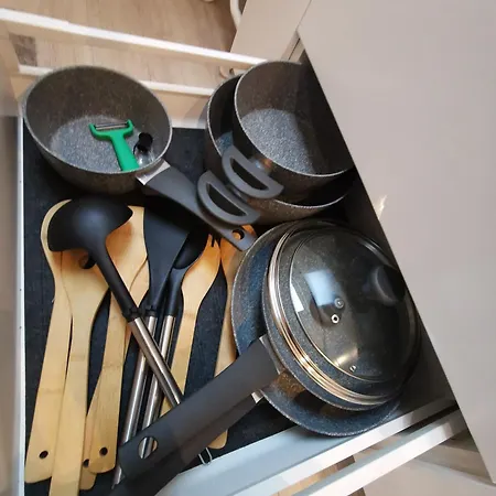 Dachzimmer Mit Kochecke Und Duschbad, Nahe Messe Apartament Hanower