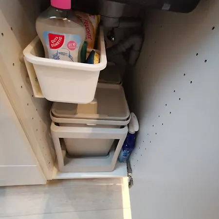 Dachzimmer Mit Kochecke Und Duschbad, Nahe Messe *